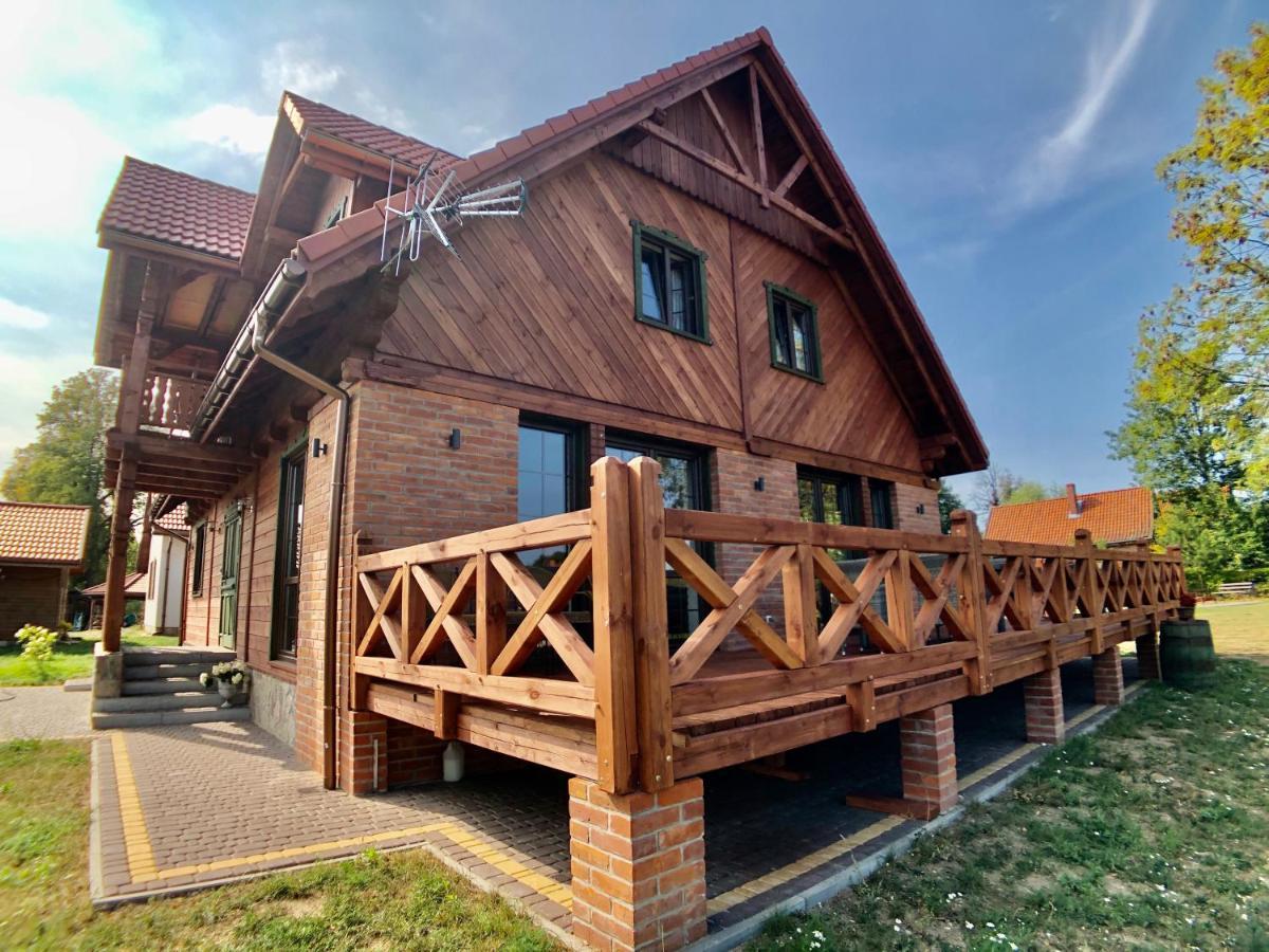 루치아네 니다 Wypoczynek Pod Lipami B&B 외부 사진
